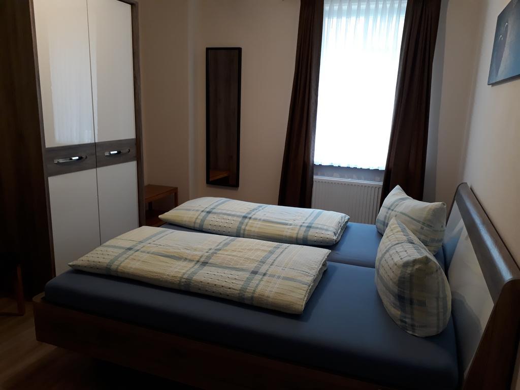 Pension / Ferienwohnungen Scheid Kestert Экстерьер фото